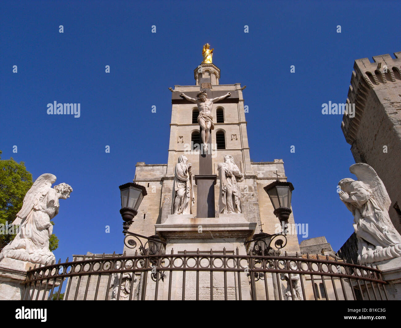 Kathedrale notre dame der kuppeln Fotos und Bildmaterial in hoher