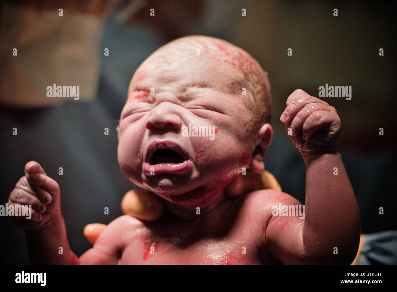 Baby geliefert nur Sekunden vor Stockfoto