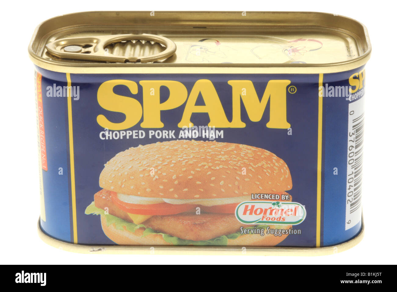 Dosen von Verarbeitetem Schweinefleisch Spam Fleisch in Retro Packaging und Branding Dosen Isoliert gegen einen weißen Hintergrund mit Freistellungspfaden und keine Leute Stockfoto