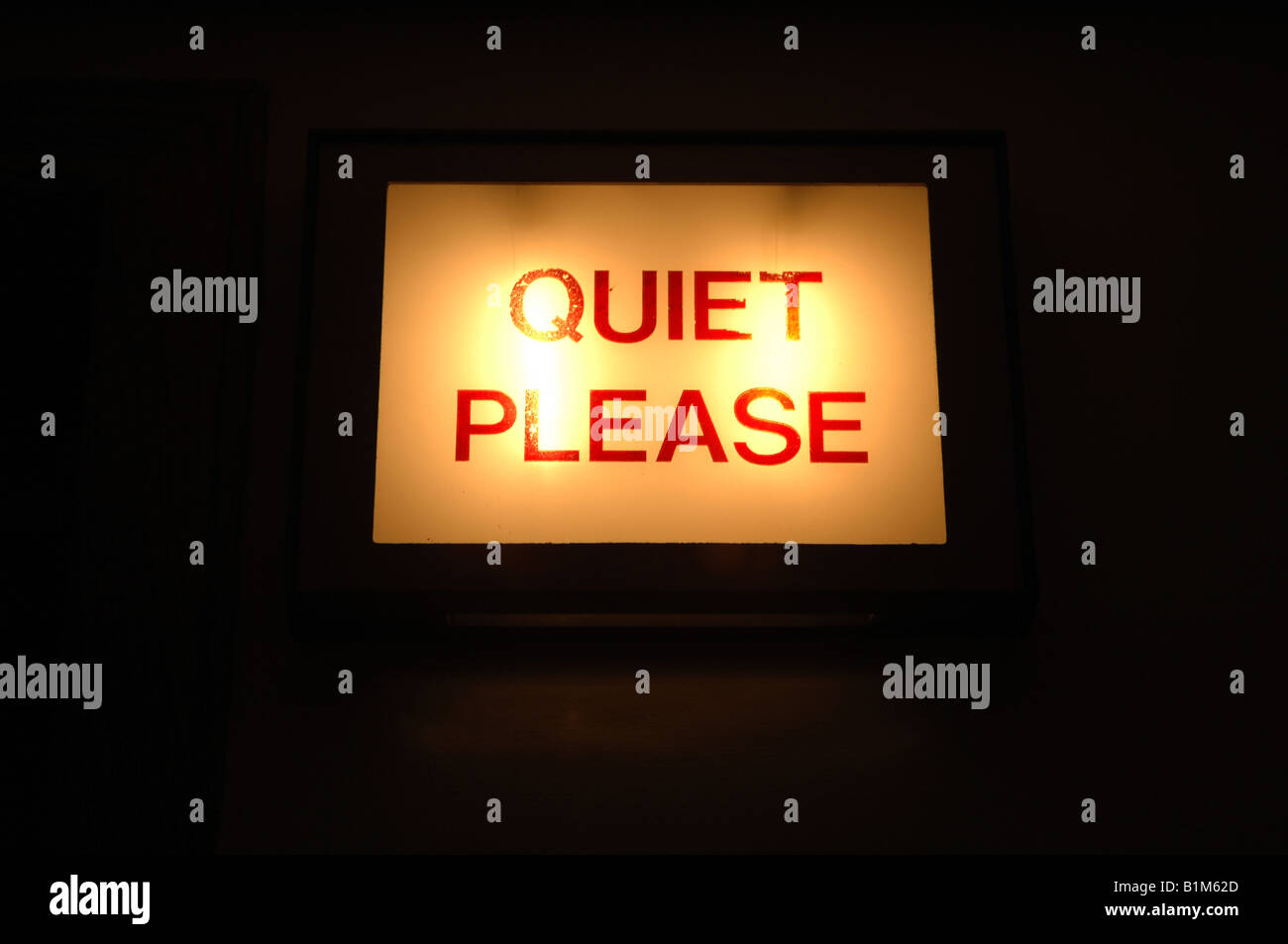 Radiosender leise Bitte Leuchtreklame Stockfoto