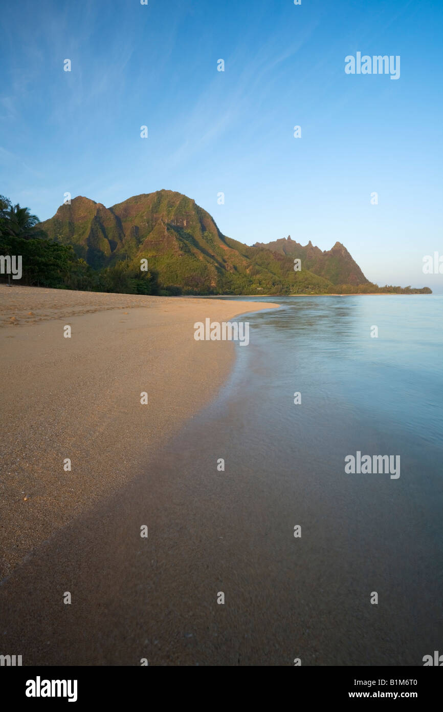 Tunnel-Strand und Klippen bekannt als Bali Hai Kaua ich Hawaii USA Stockfoto