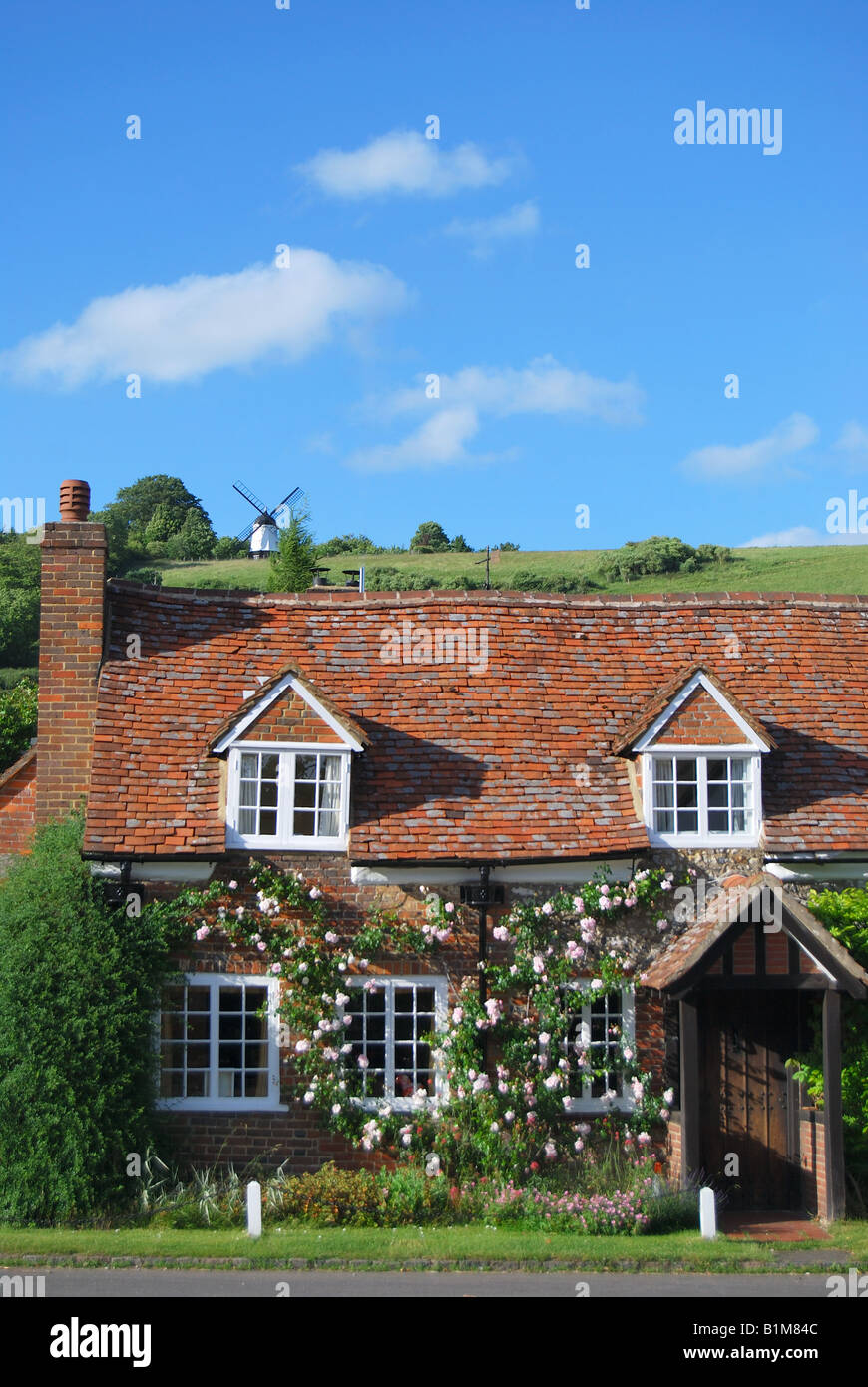 Malerische Hütte im Dorf Zentrum, Turville, Buckinghamshire, England, Vereinigtes Königreich Stockfoto