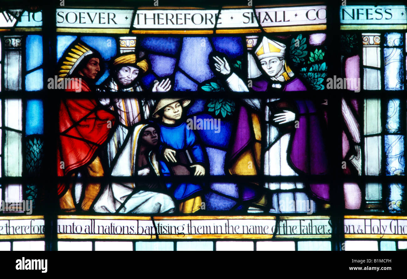 Kirche der Heiligen Dreifaltigkeit von Clapham London England Sklaverei Fenster Glasmalerei Fenster William Wilberforce und Sklaven Stockfoto