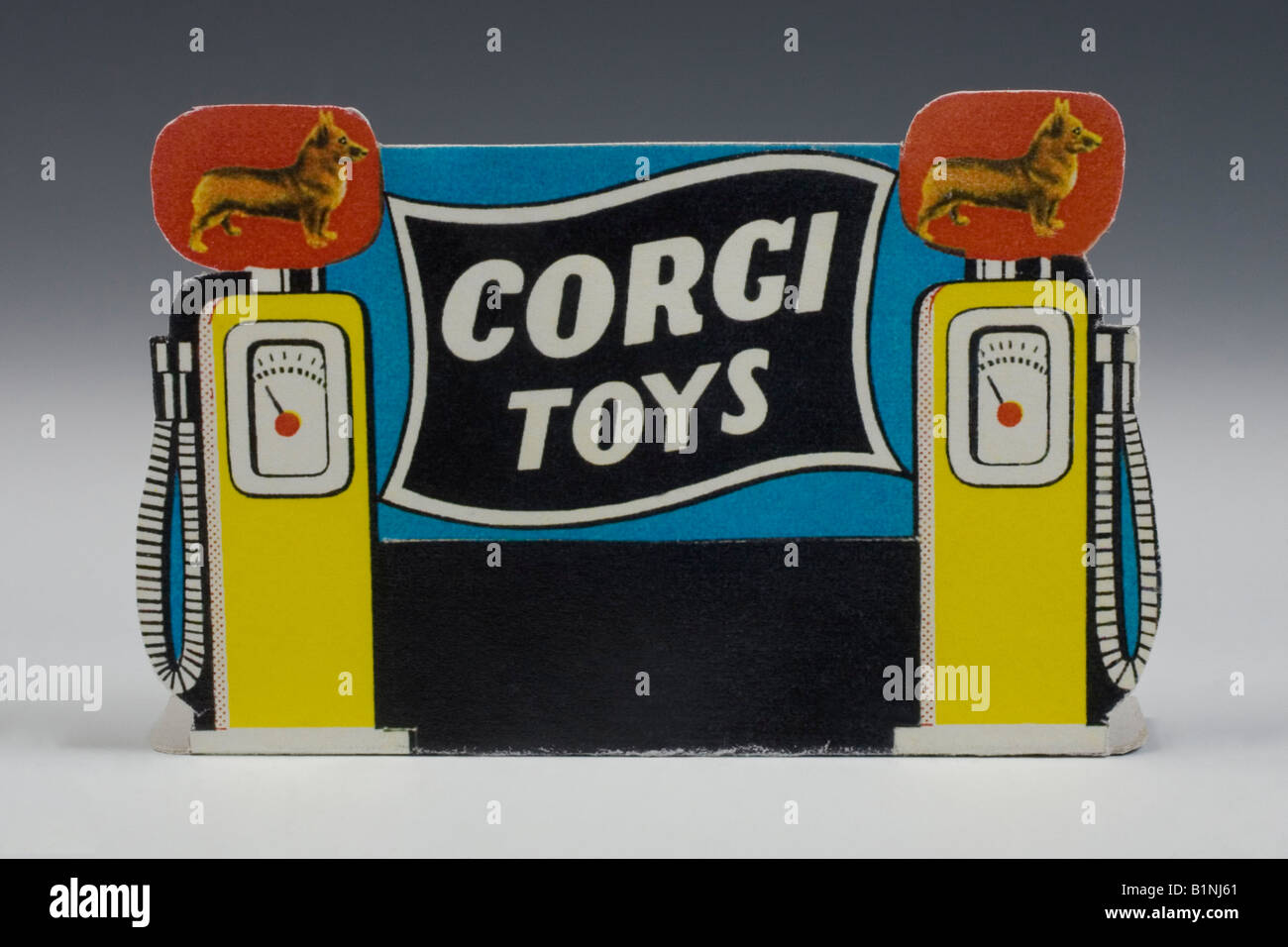 Corgi Modelle Autos aus Pappe Zapfsäulen Stockfoto