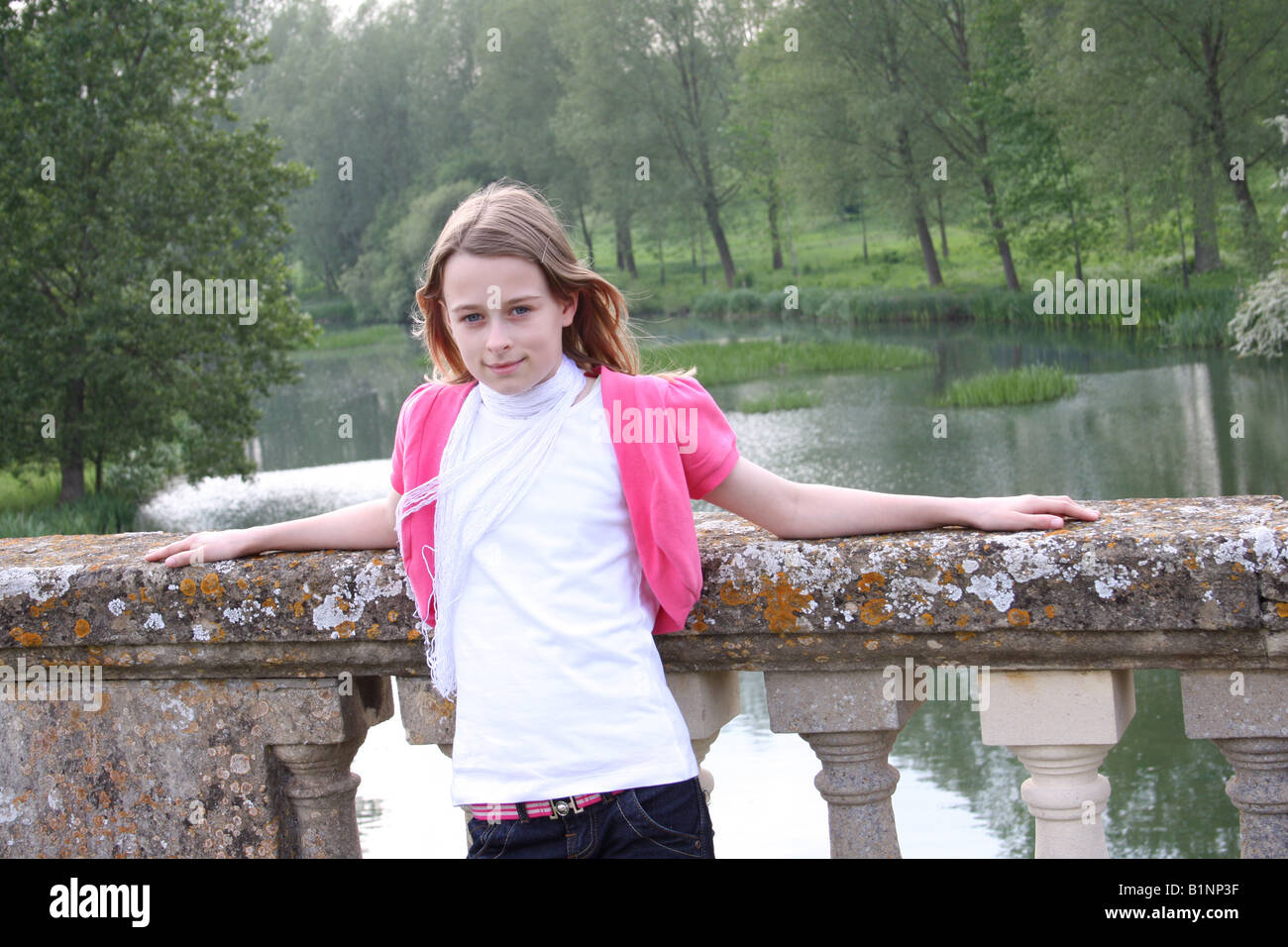Ein Porträt von ein 13 Jahre altes Mädchen im ländlichen England
