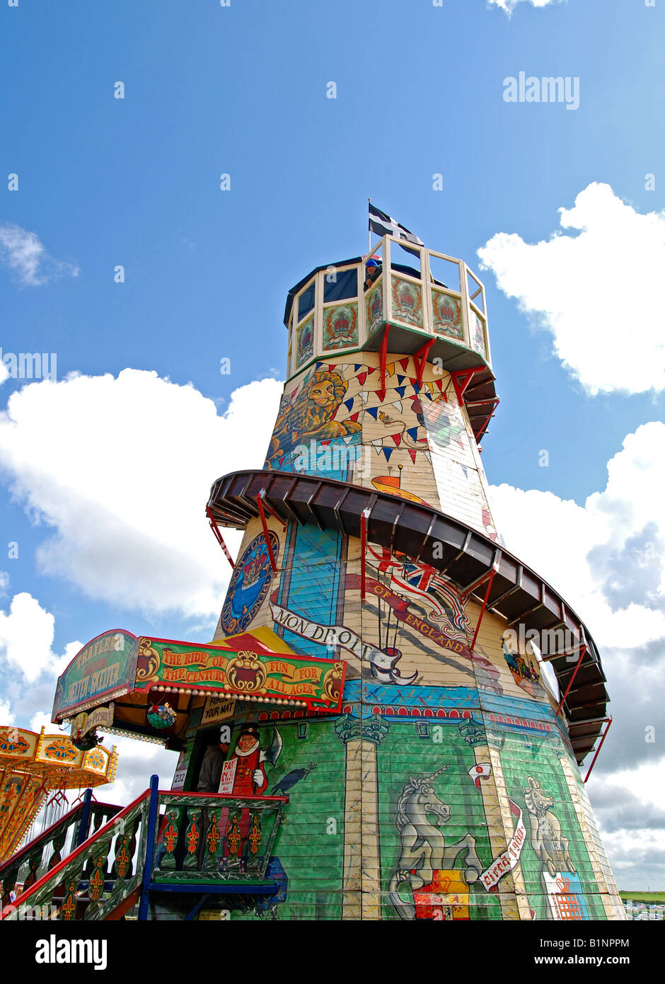 "Helter Skelter" Messegelände fahren Sie bei der royal Cornwall Show in Wadebridge in Cornwall, England, uk Stockfoto