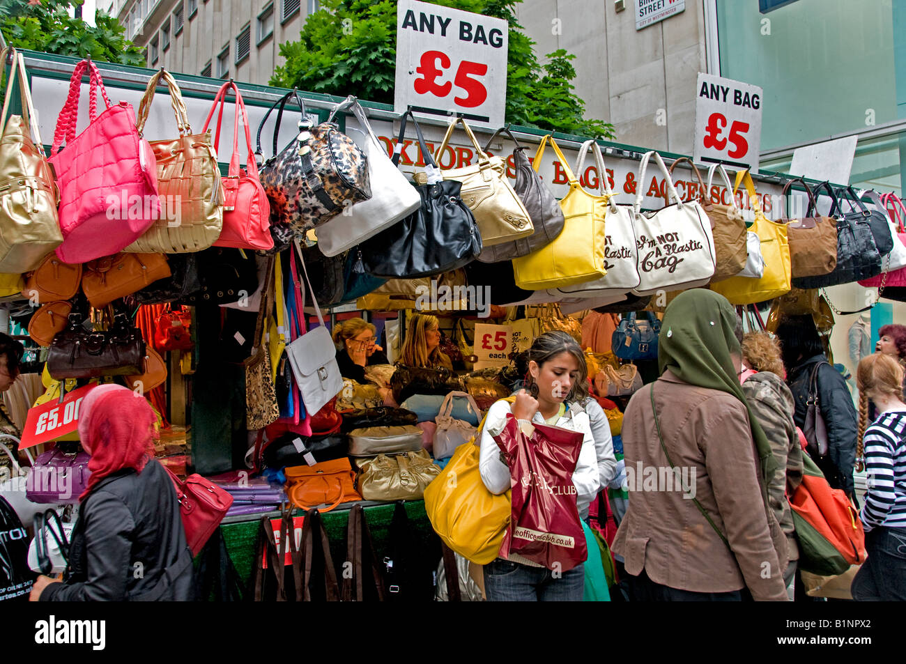 London Selfridge Oxford street Fashion Luxus jung Stockfoto