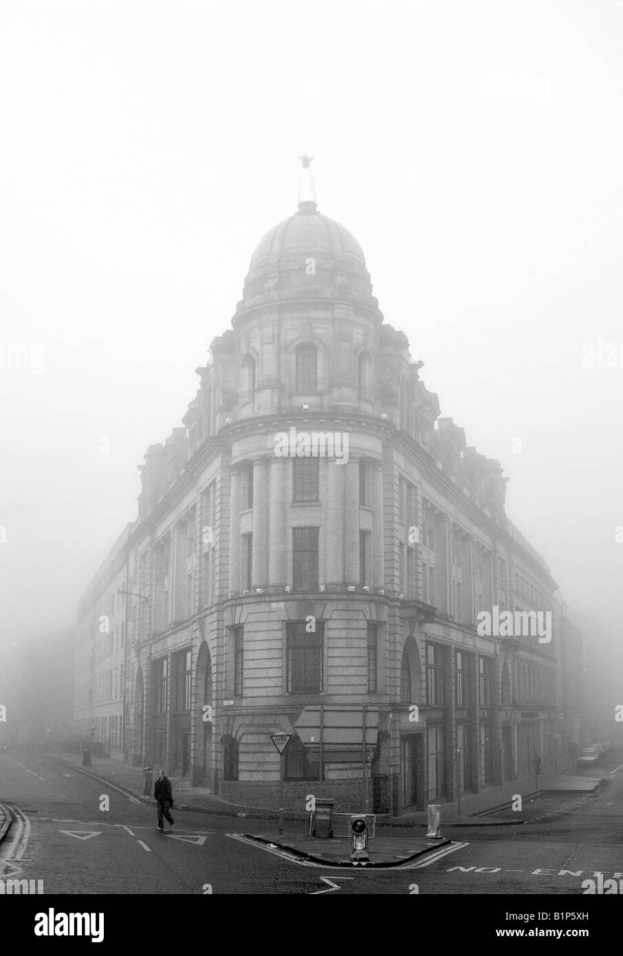 Point Hotel Edinburgh im Nebel Stockfoto