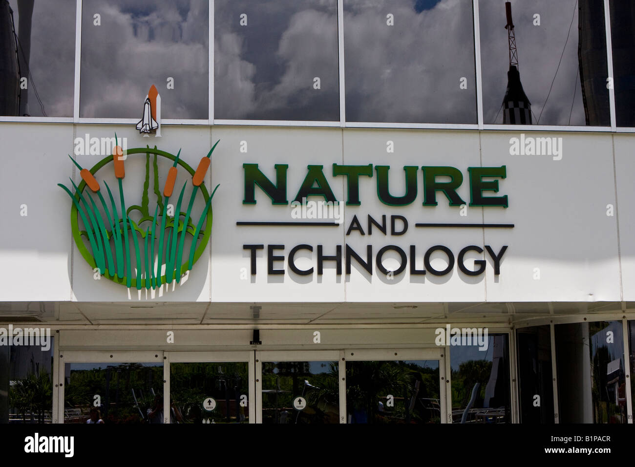 Natur und Technik-Gebäude am John F Kennedy Space Center in Cape Canaveral Florida Stockfoto Natur und Technik-Gebäude am John F Kennedy Space Center in Cape Canaveral Florida Stockfoto