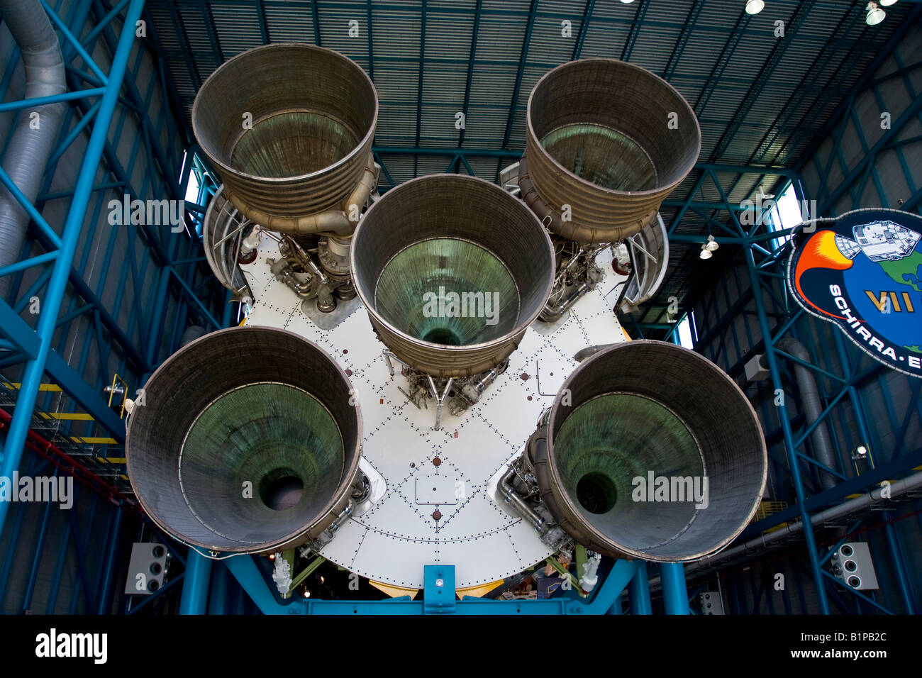 Rückansicht des Saturn 5 Rakete Motoren bei John F Kennedy Space Center in Cape Canaveral Florida USA Stockfoto