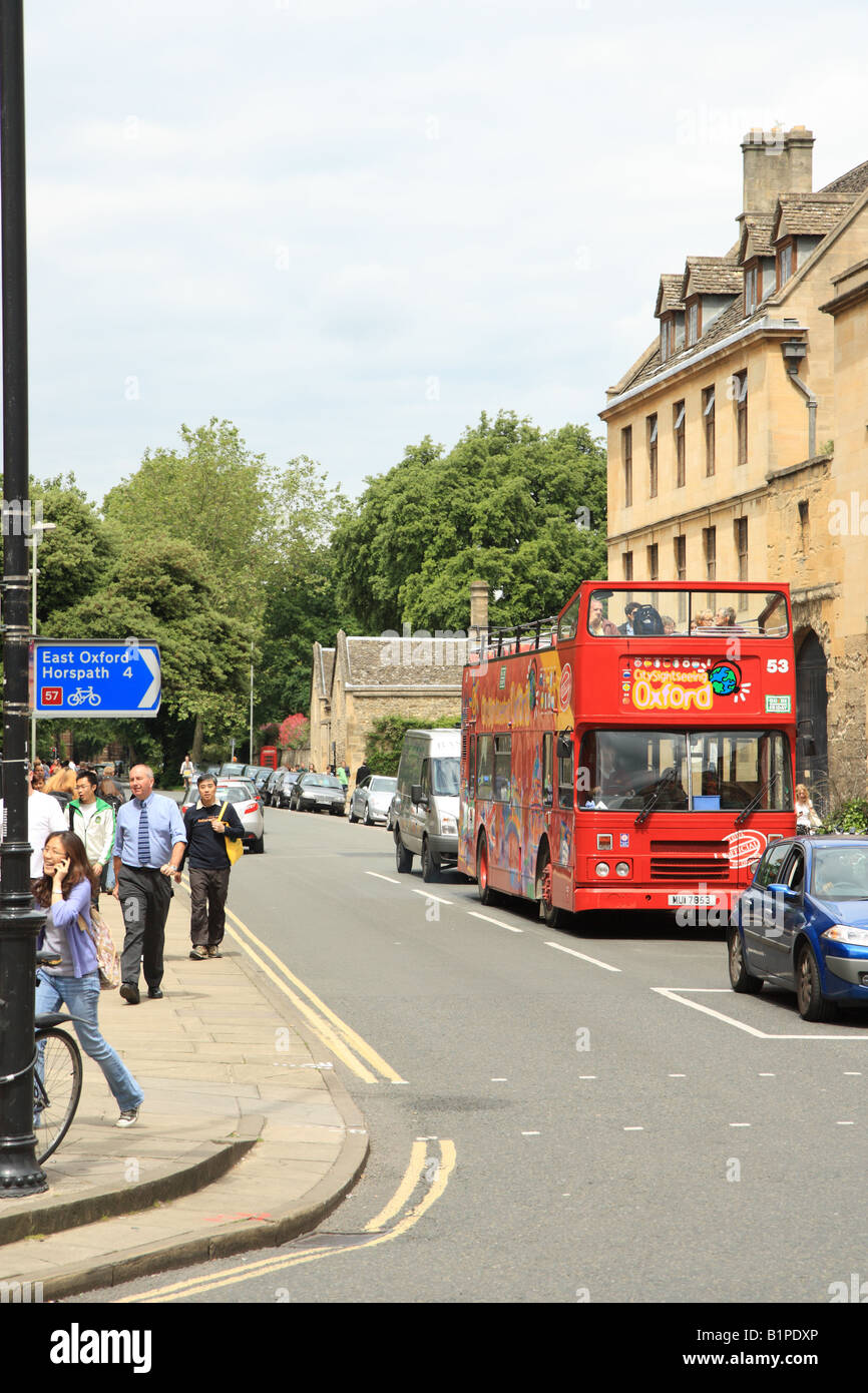 Open Top Bus herumfahren Oxford Stockfoto