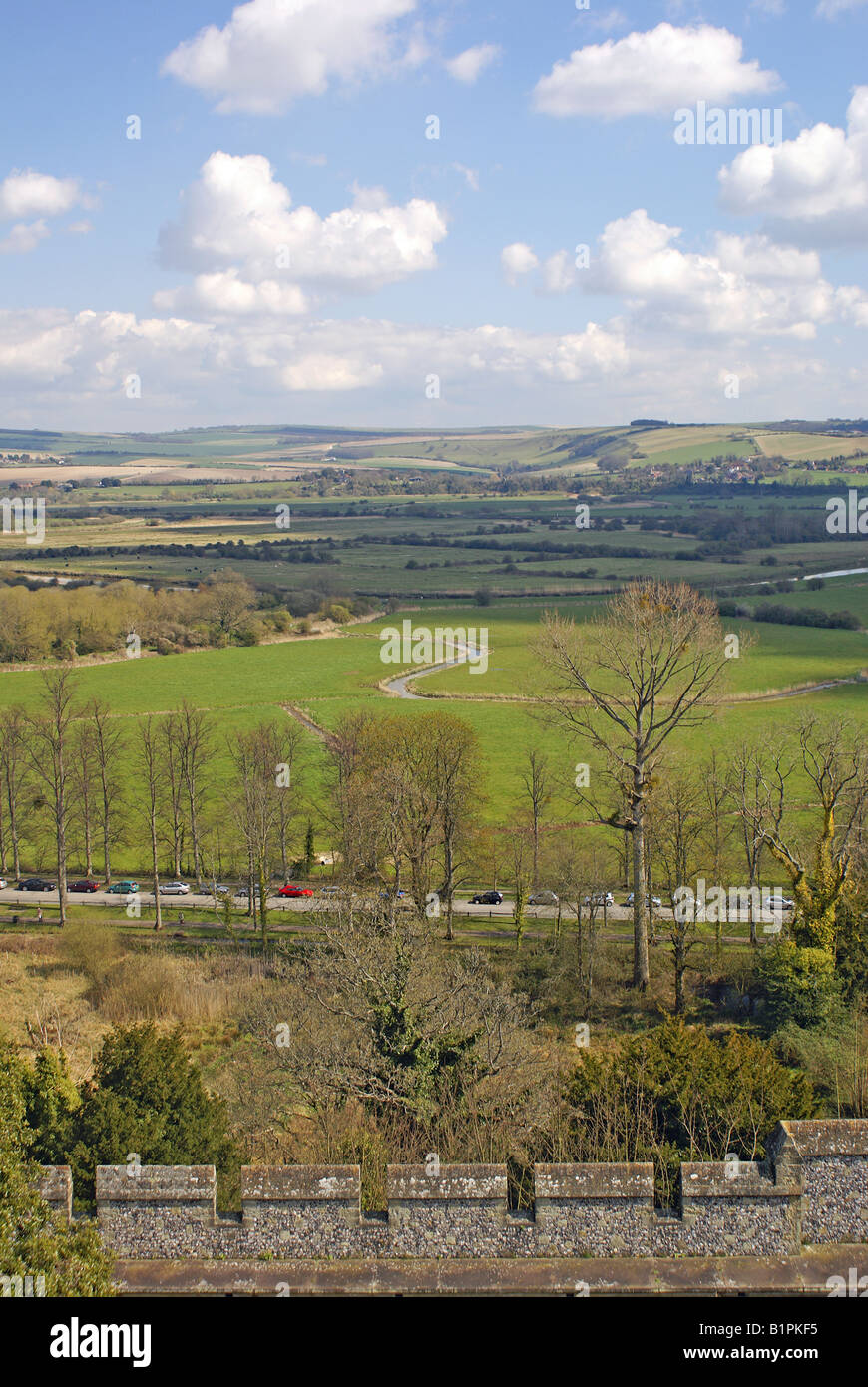 Aue der Fluss Arun gesehen von Arundel Castle in West Sussex Stockfoto