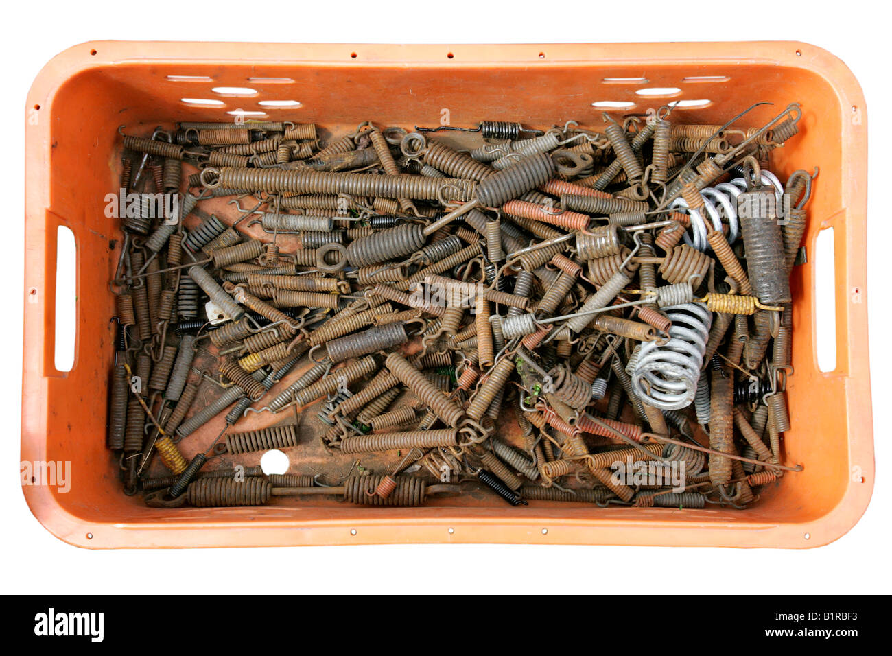 Auto Ersatzteile Teile Box Shop Kfz-Artikel Verkauf durcheinander Ausstellung Motorhaube Schale Körper Flügel Rot Blau Silber weiße Ziegel Leistungsschalter Metall Stockfoto