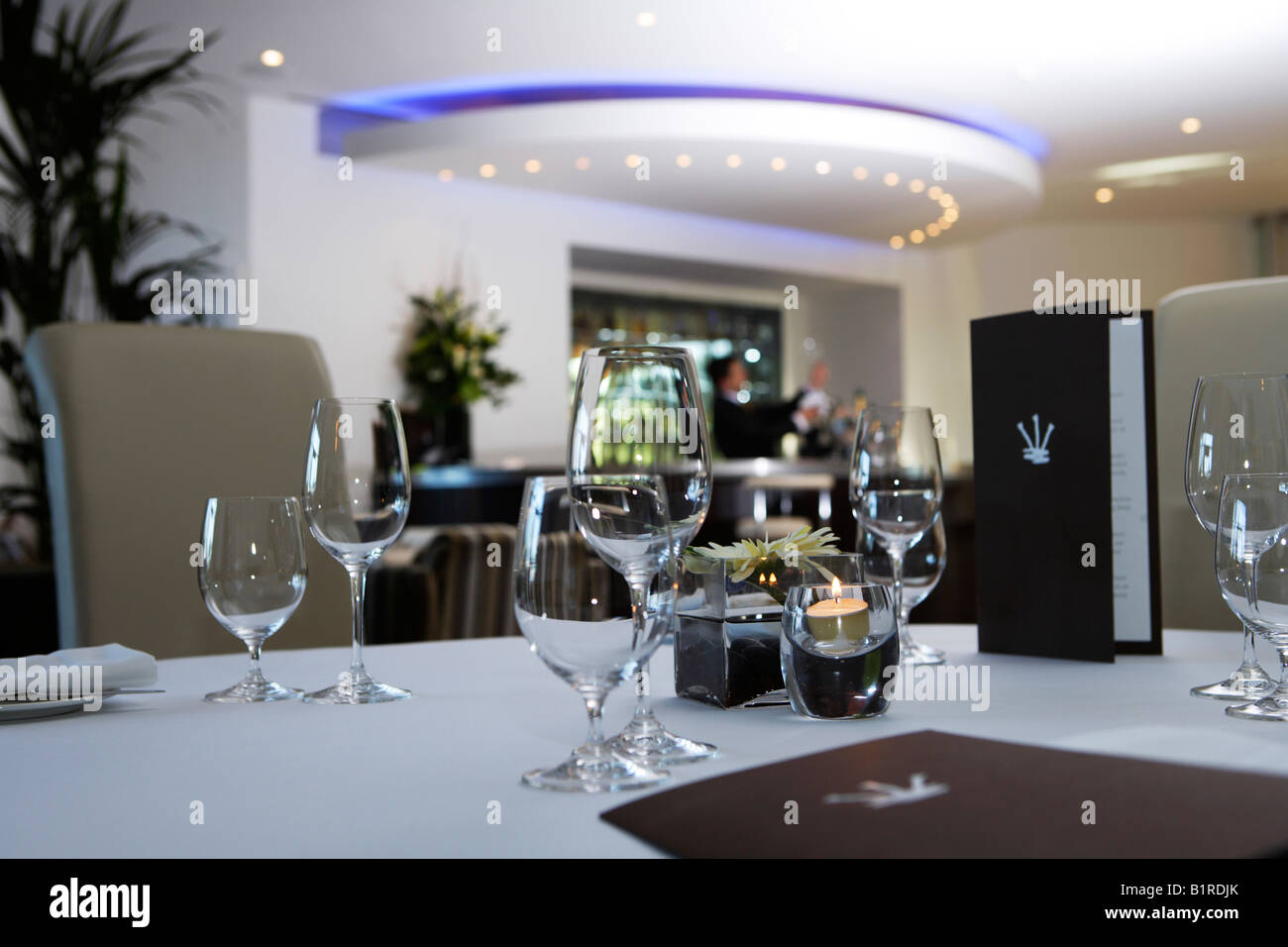 Tabelle-Krone bei Whitebrook Restaurant Monmouthshire Stockfoto