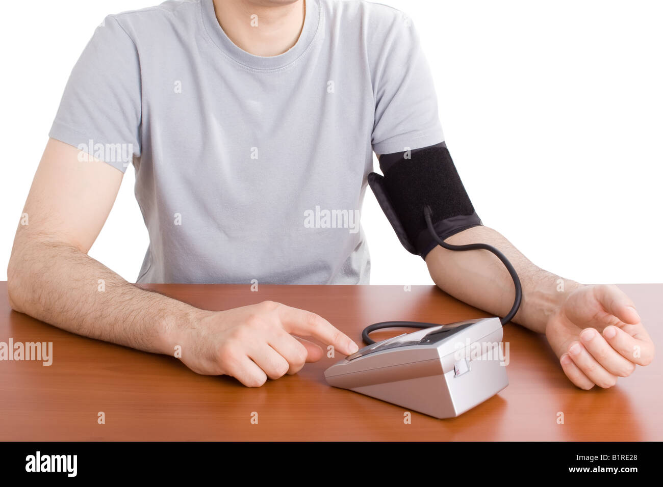 Mann, Übelkeit und Kontrolle des Blutdrucks isoliert auf weißem Hintergrund Stockfoto