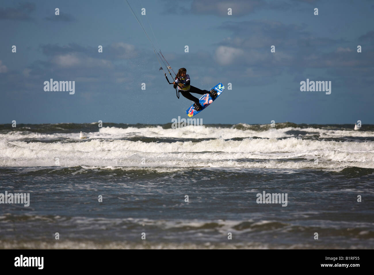 Gisela Pulido, 13 Jahre alt aus Spanien, gewann den Weltmeistertitel im Freestyle bei der Gard Kitesurf World Cup 2007, St P Stockfoto