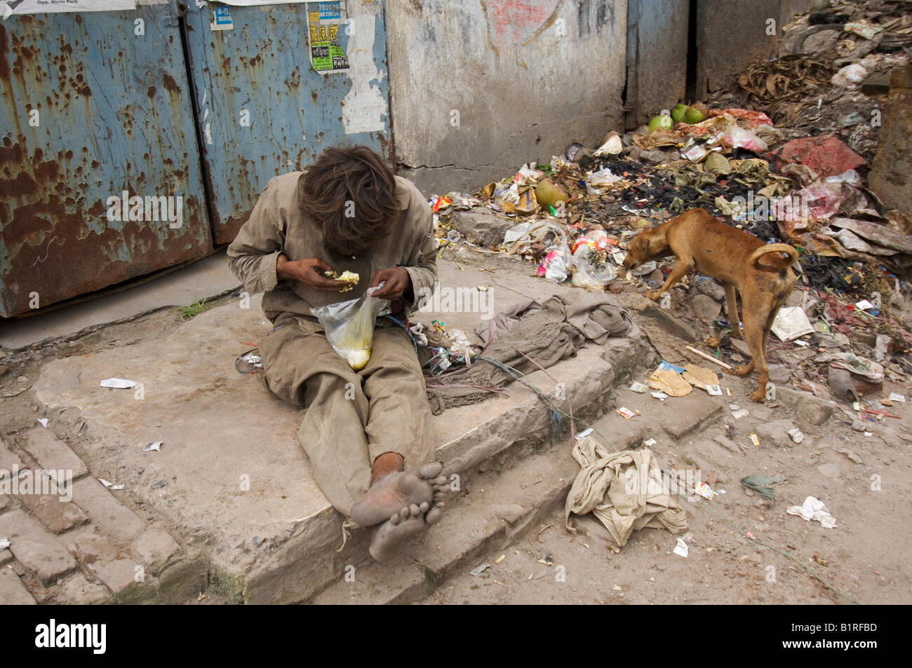 Ein Obdachloser auf den Straßen von Topsia, Menschen, die nur sich durch Betteln und schnorren durch andere zu erhalten, können Stockfoto