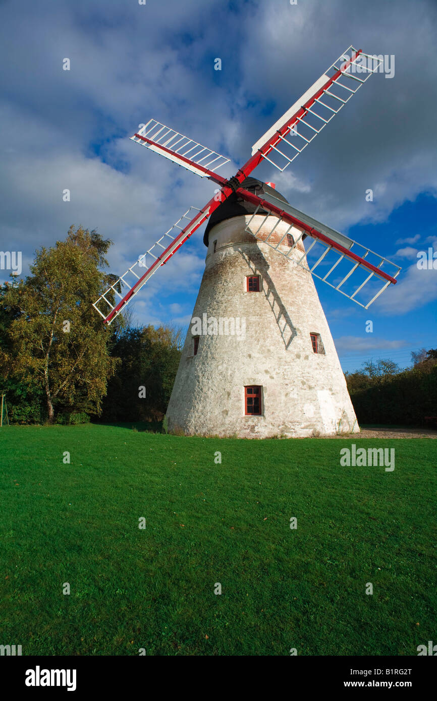 Holländische Windmühle, Kirkemøllen, Pedersker, Bornholm, Dänemark, Europa Stockfoto