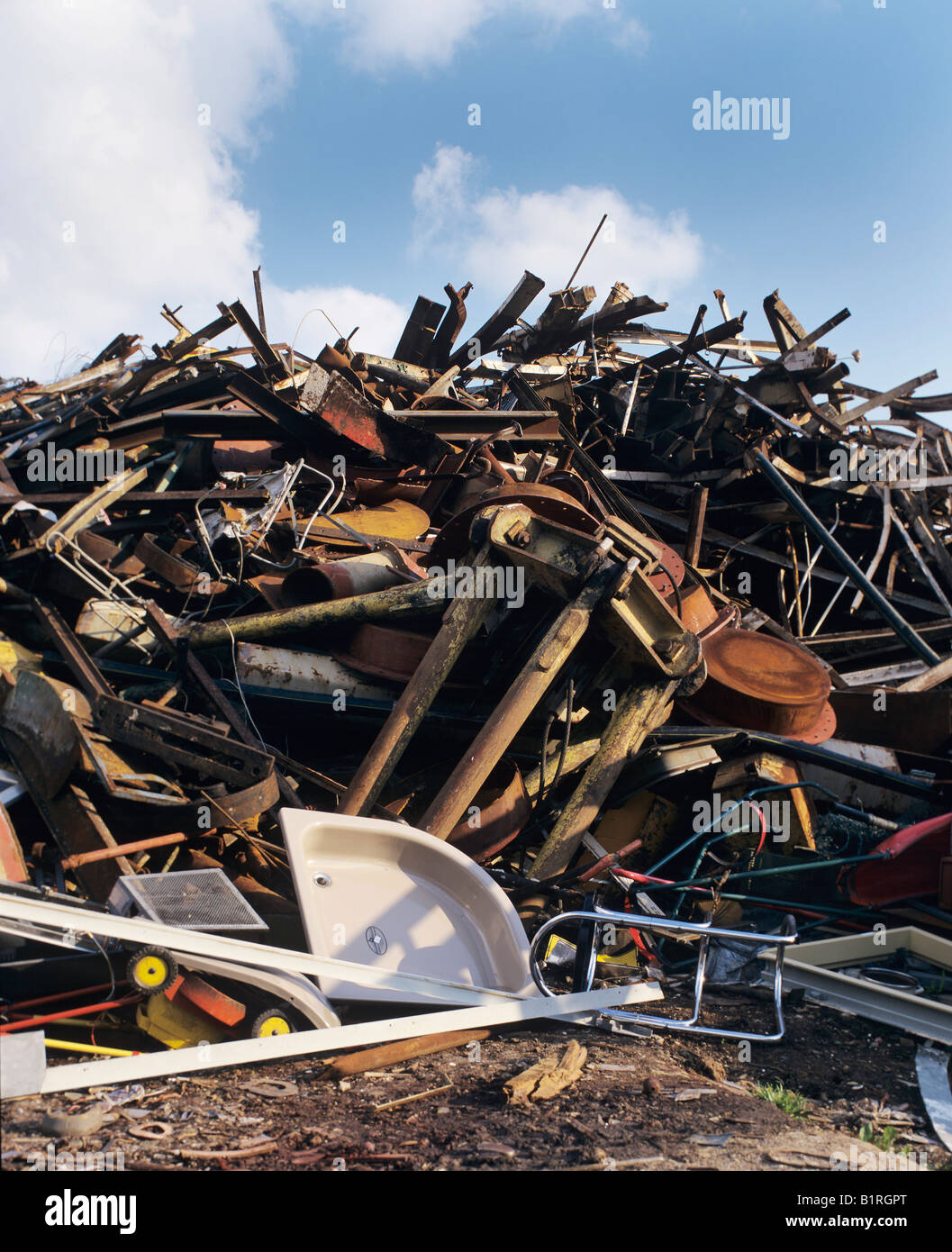 Schrott- Und Metallgroßhandel Hermstrüwer Gmbh & Co. Kg Recycelbarer schrott Stockfotos und -bilder Kaufen - Alamy