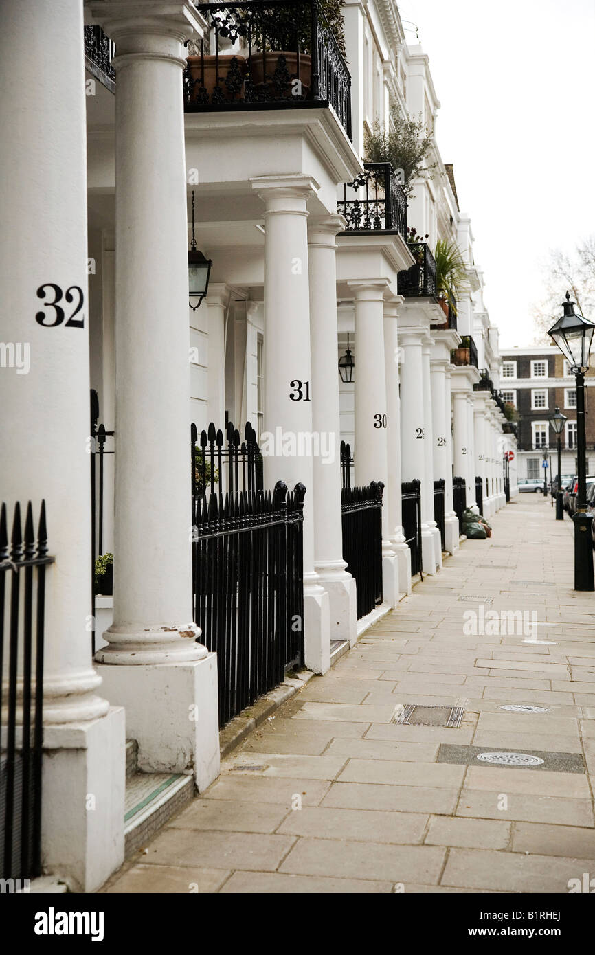 Hauseingänge entlang einer Straße, Kensington, London, Großbritannien, UK, Europa Stockfoto