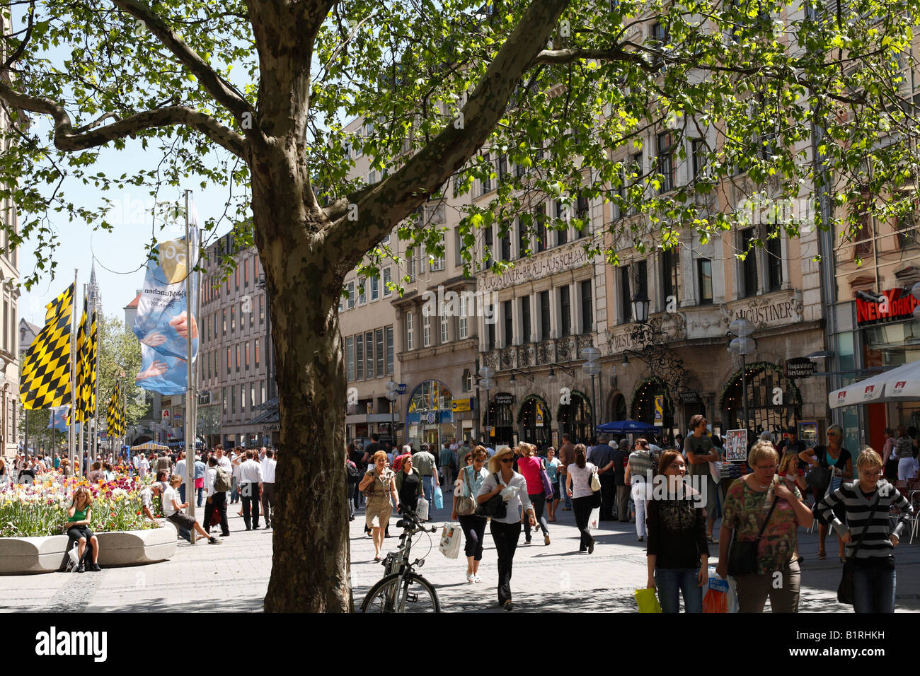 Pedestrian precincts -Fotos und -Bildmaterial in hoher Auflösung – Alamy