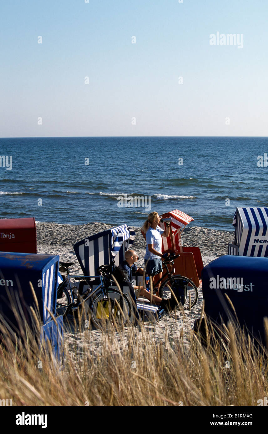 Hotel, Strandkörbe, Juliusruh, Wittow Insel, Rügen, Ostseeküste, Mecklenburg-Western Pomerania, Deutschland Stockfoto