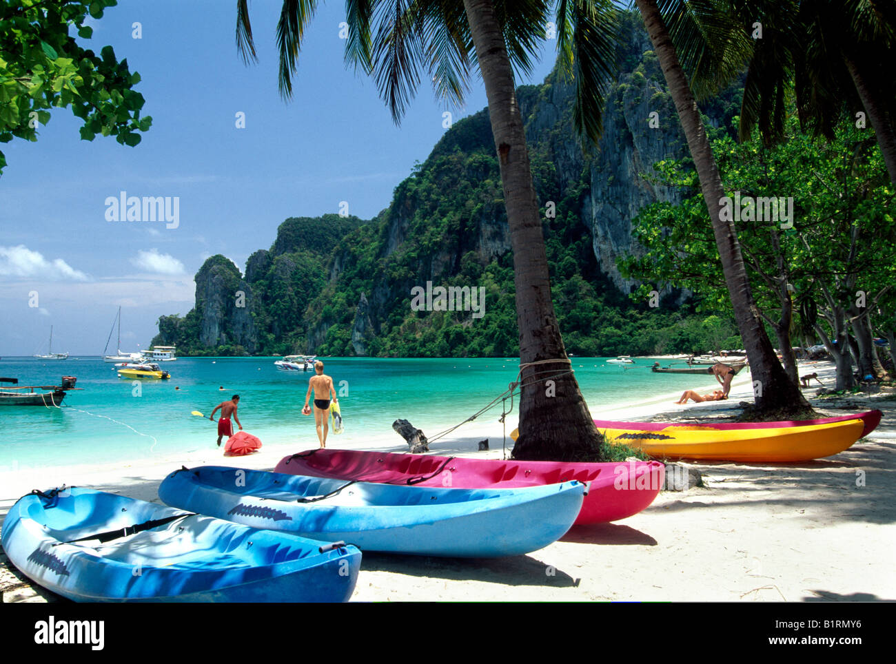 Kanu-Verleih, Kho Phi Phi, Thailand Stockfoto