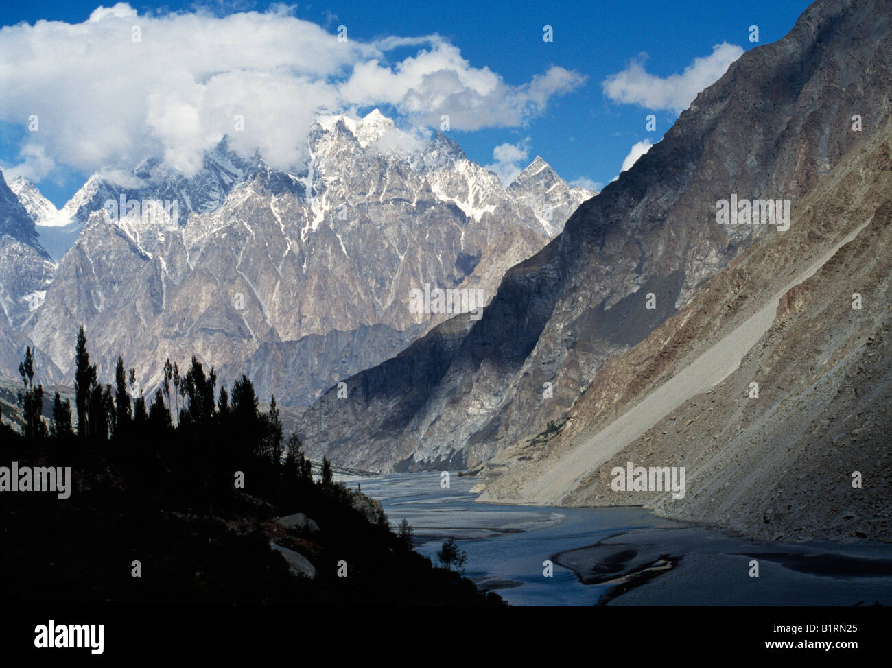 SUST, Hunza-Fluss, Karakorum, Northern Territories, Pakistan, Asien Stockfoto