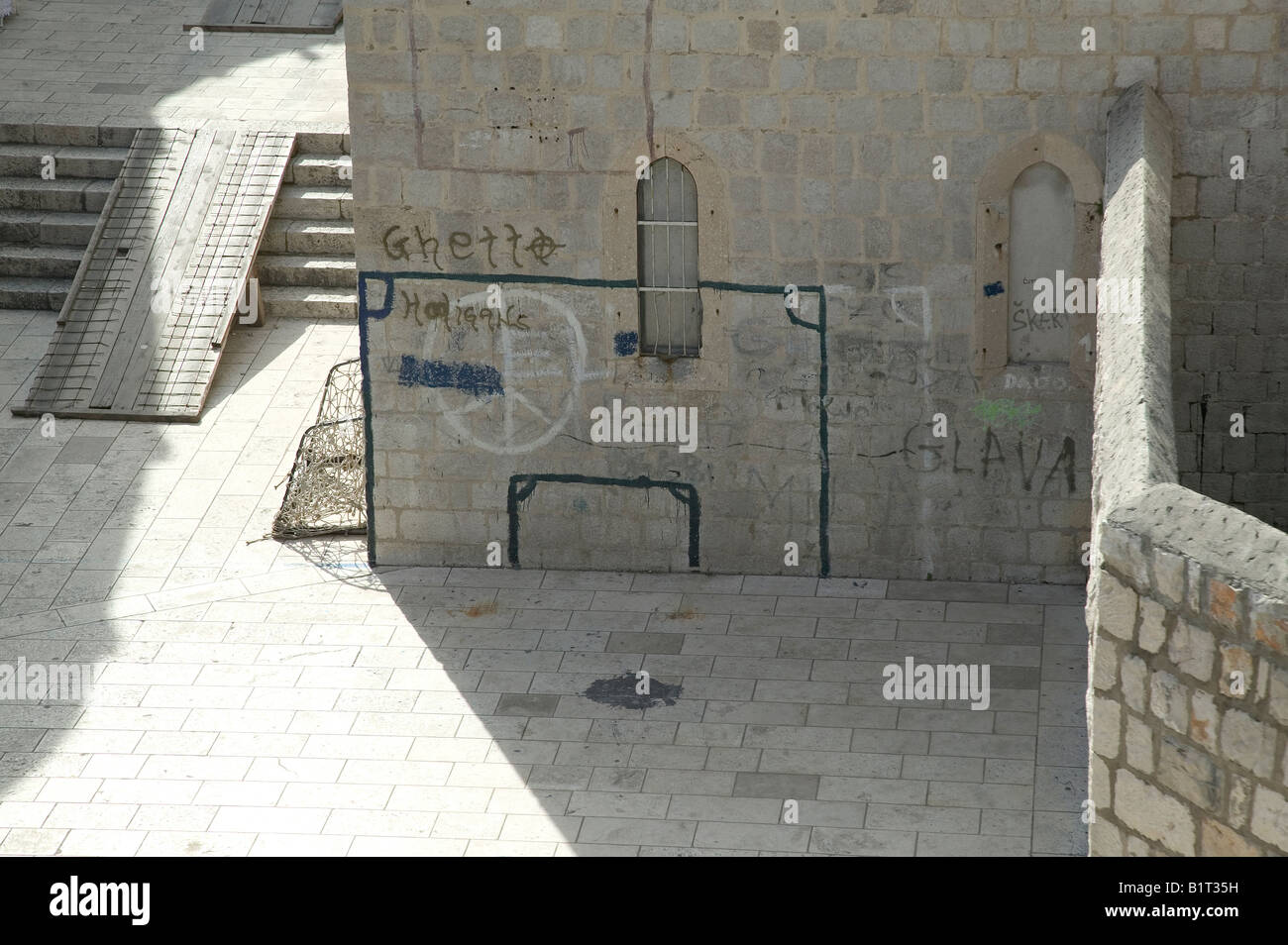 Graffiti Fußball Netto, Altstadt Dubrovnik, Kroatien Stockfoto