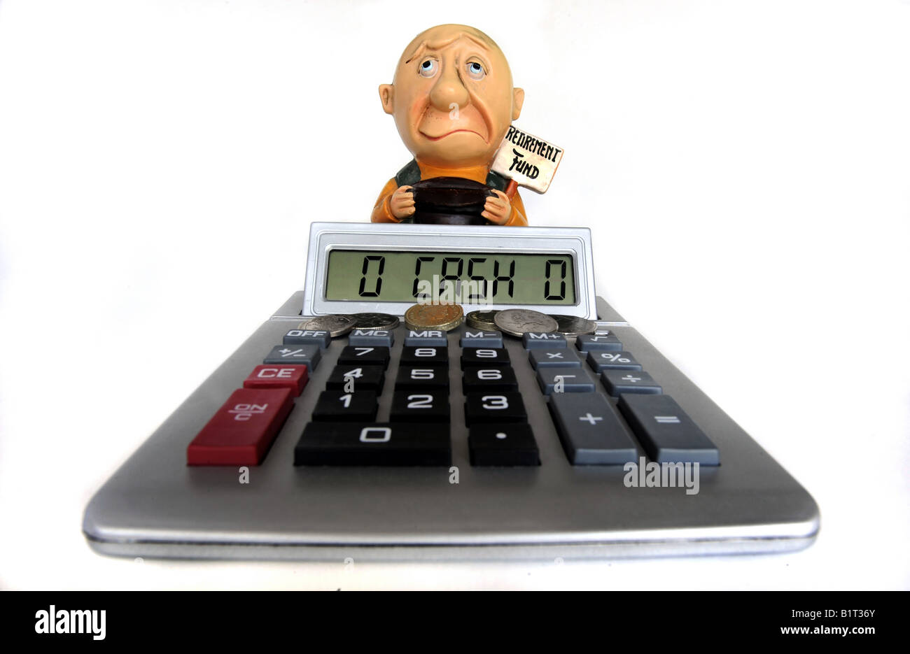 Rentner mit Taschenrechner RE ALTERSRENTEN HAUSHALTSBUDGETS ETC UK Stockfoto