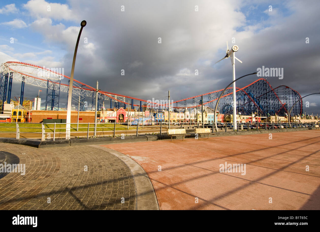 Der Big Dipper und Pleasure Beach Blackpool South Pier, Lancashire, UK Stockfoto