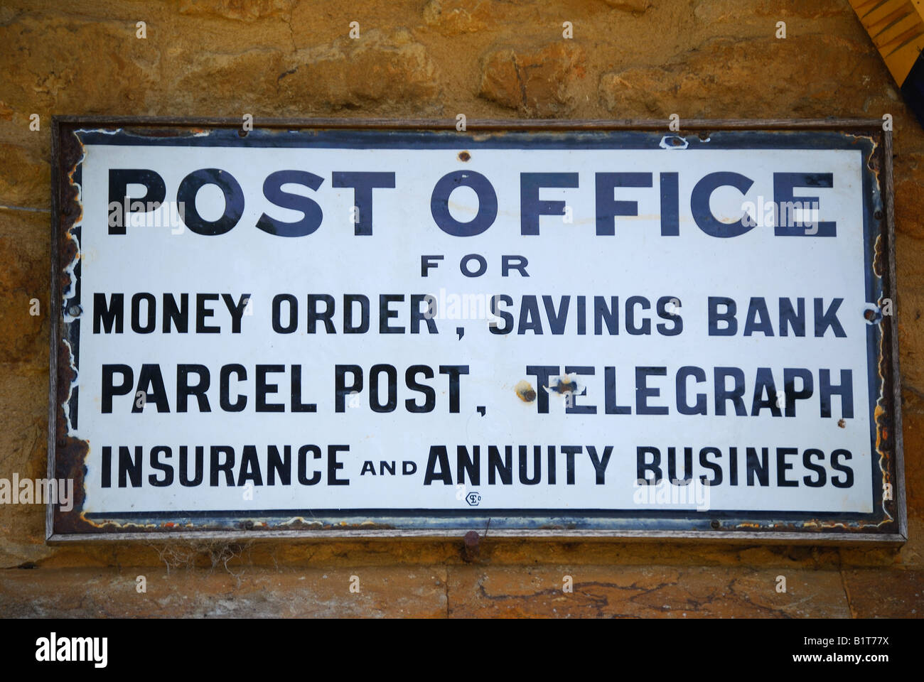 Old Post Office Zeichen, große Tew, Oxfordshire, England, Großbritannien Stockfoto