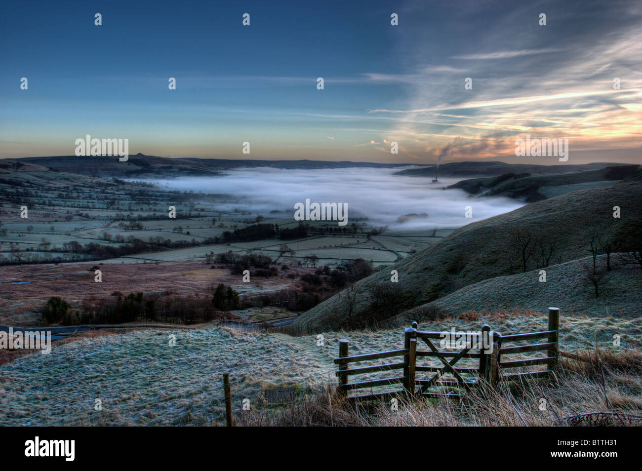 Frostigen Tagesanbruch im Peak District Stockfoto