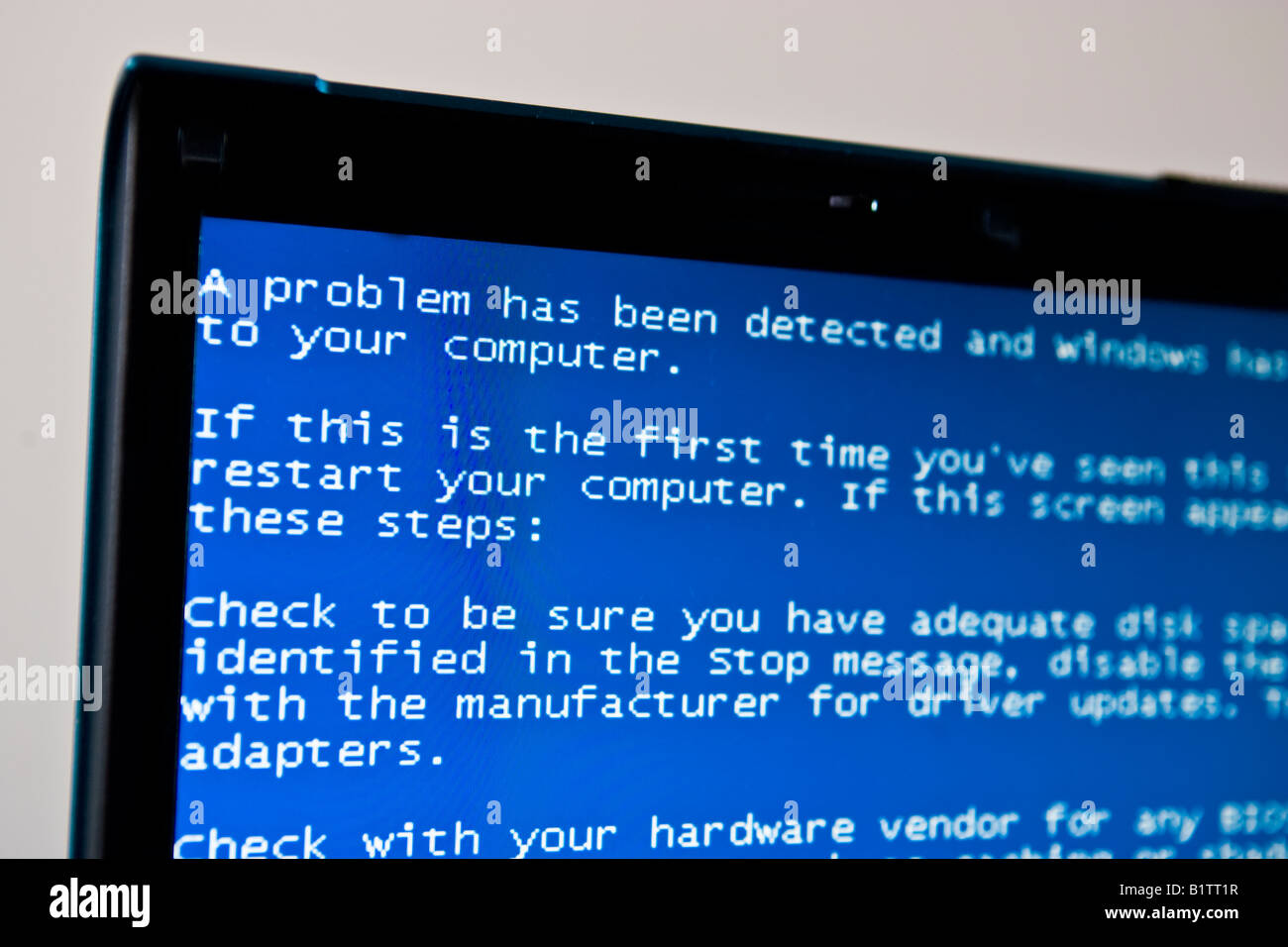 Ein Computer-Monitor zeigt den "Blue Screen of Death" stop-Fehler Stockfoto