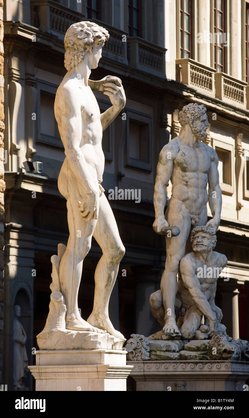 Statuen auf der Piazza della Signoria in Florenz Stockfoto