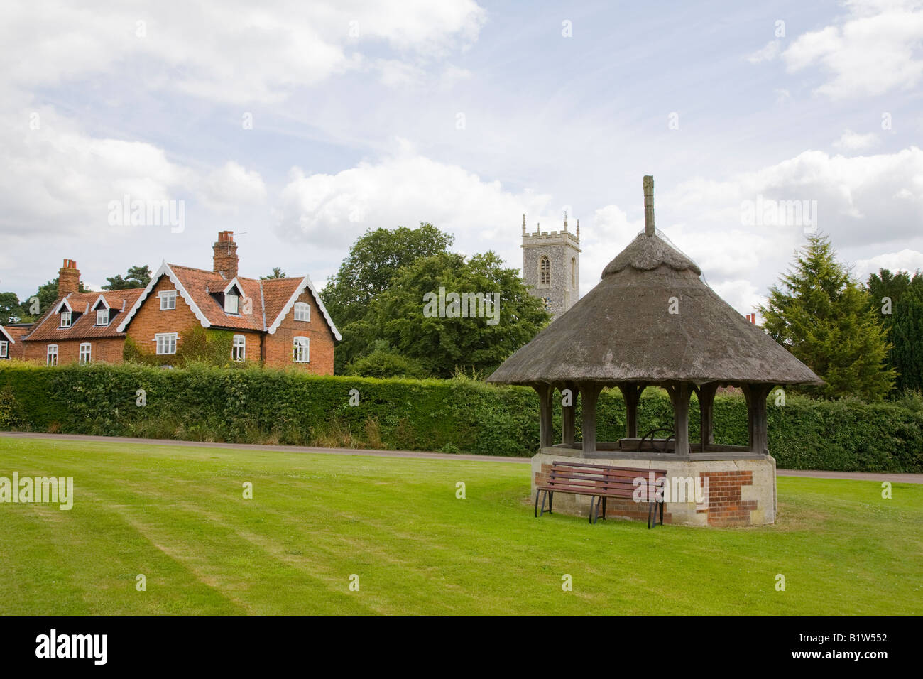 Woodbastwick Dorfanger Norfolk Stockfoto
