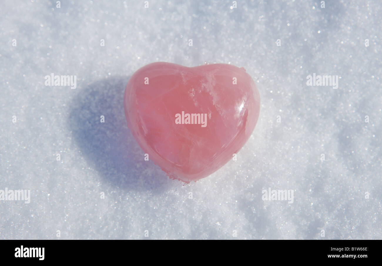 Herz aus eis Fotos und Bildmaterial in hoher Auflösung Alamy