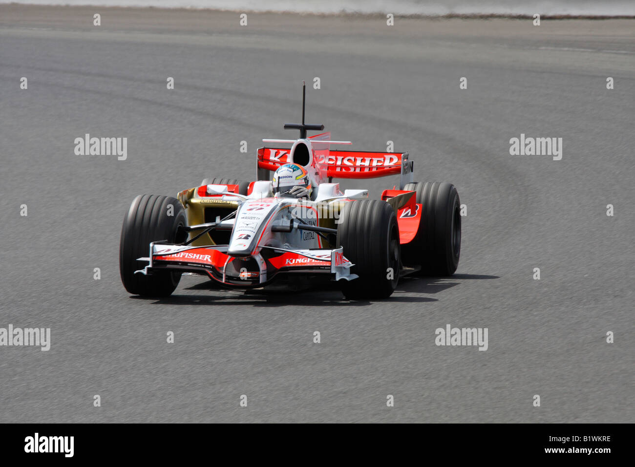 Adrian Sutil im Force India f1-Boliden beim Silvertone 2008 Reifentest Stockfoto