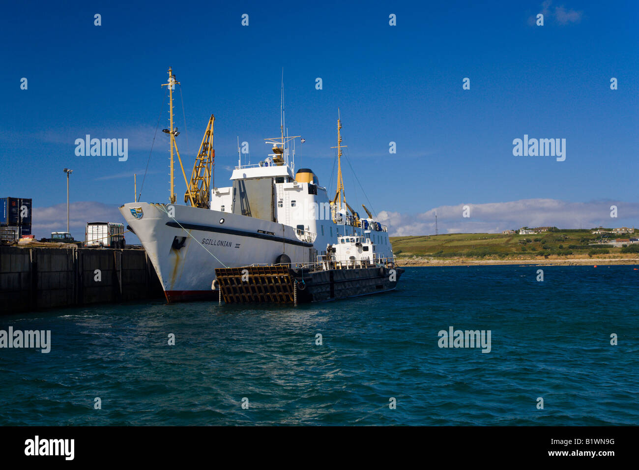 Die Scillonian und Insel-Versorgung-Start Stockfoto