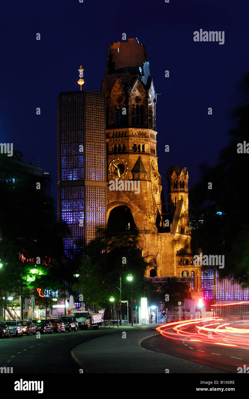Kudamm und Kaiser-Wilhelm-Gedächtnis-Kirche in Berlin, Berlin Nachtleben, Stadt, Nacht, deutschland, Nachtleben Berlin, Foto Kazimierz Jurewicz, Stockfoto