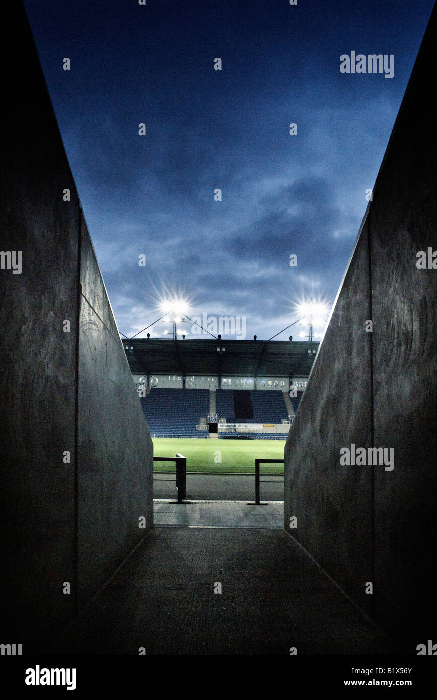 Tunnel Stadium Soccer Stockfotos und -bilder Kaufen - Alamy