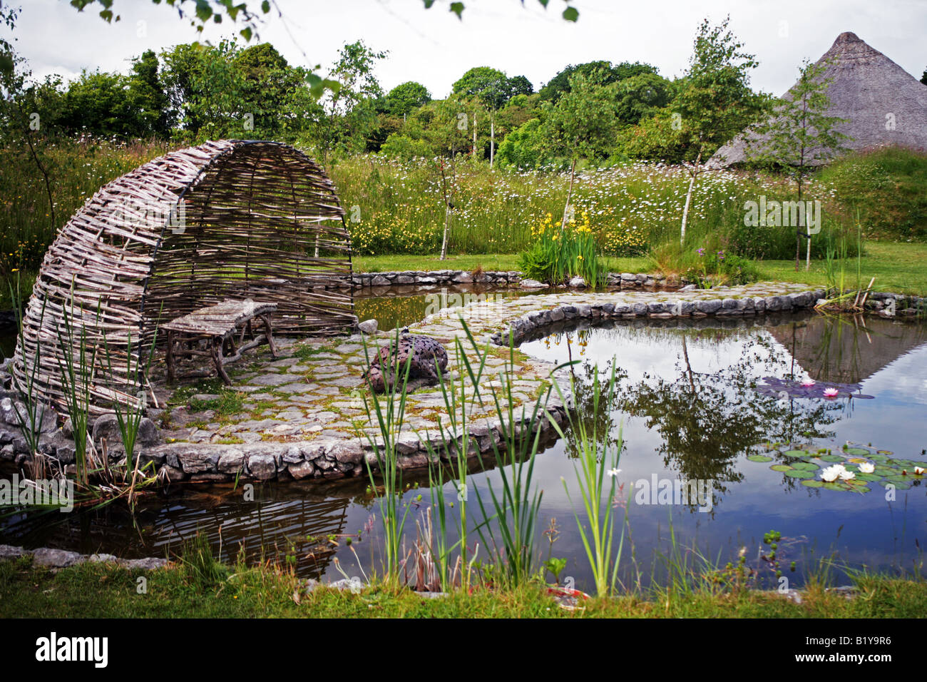Samhain-Garten in Brigit s Garten Landschaftspark entworfen von Mary Reynolds County Galway, Irland Stockfoto