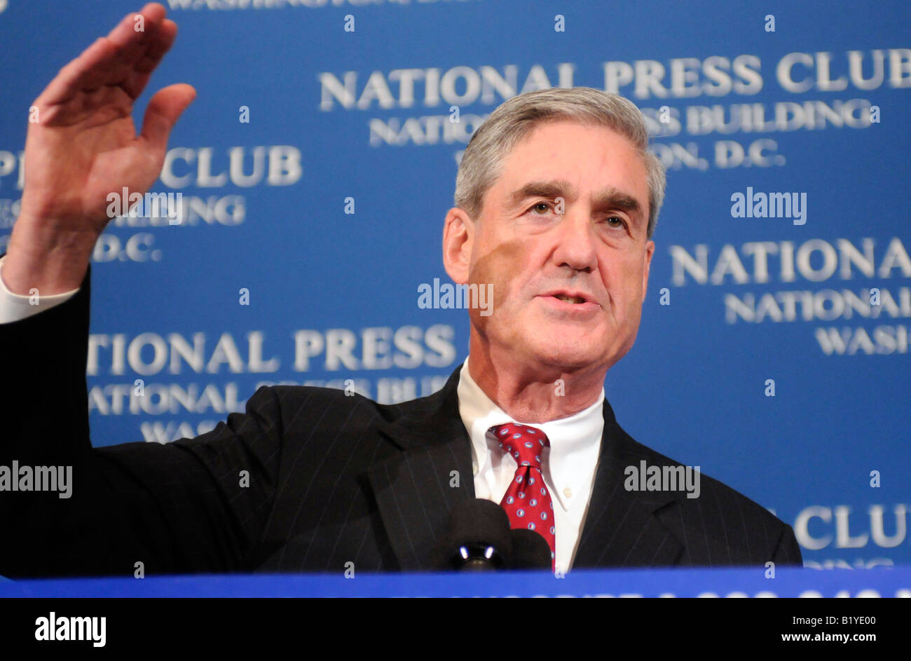 FBI-Direktor Robert S MUELLER III spricht über die Beziehungen zwischen dem FBI und den Medien im National Press Club Mittagessen ich Stockfoto