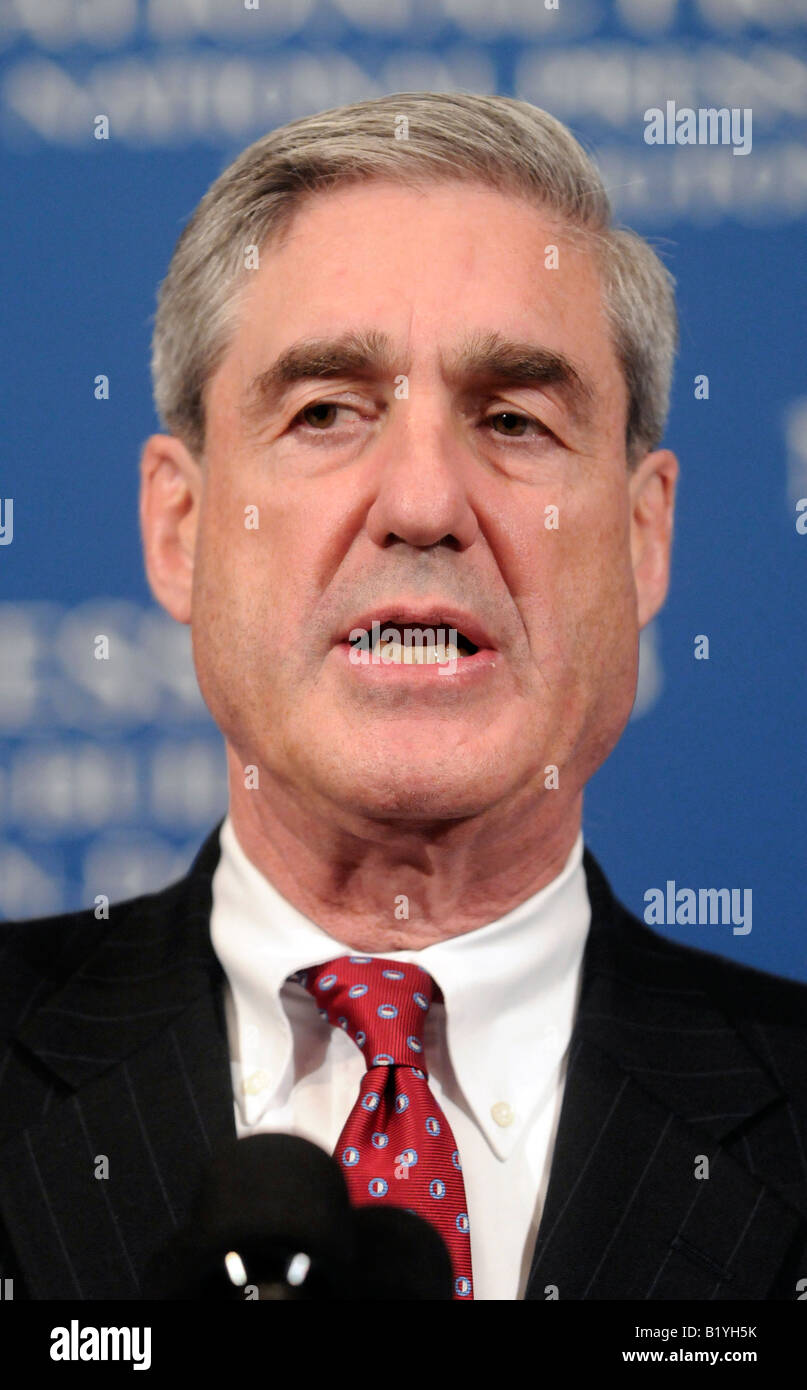 FBI-Direktor Robert S MUELLER III spricht über die Beziehungen zwischen dem FBI und den Medien im National Press Club Mittagessen ich Stockfoto