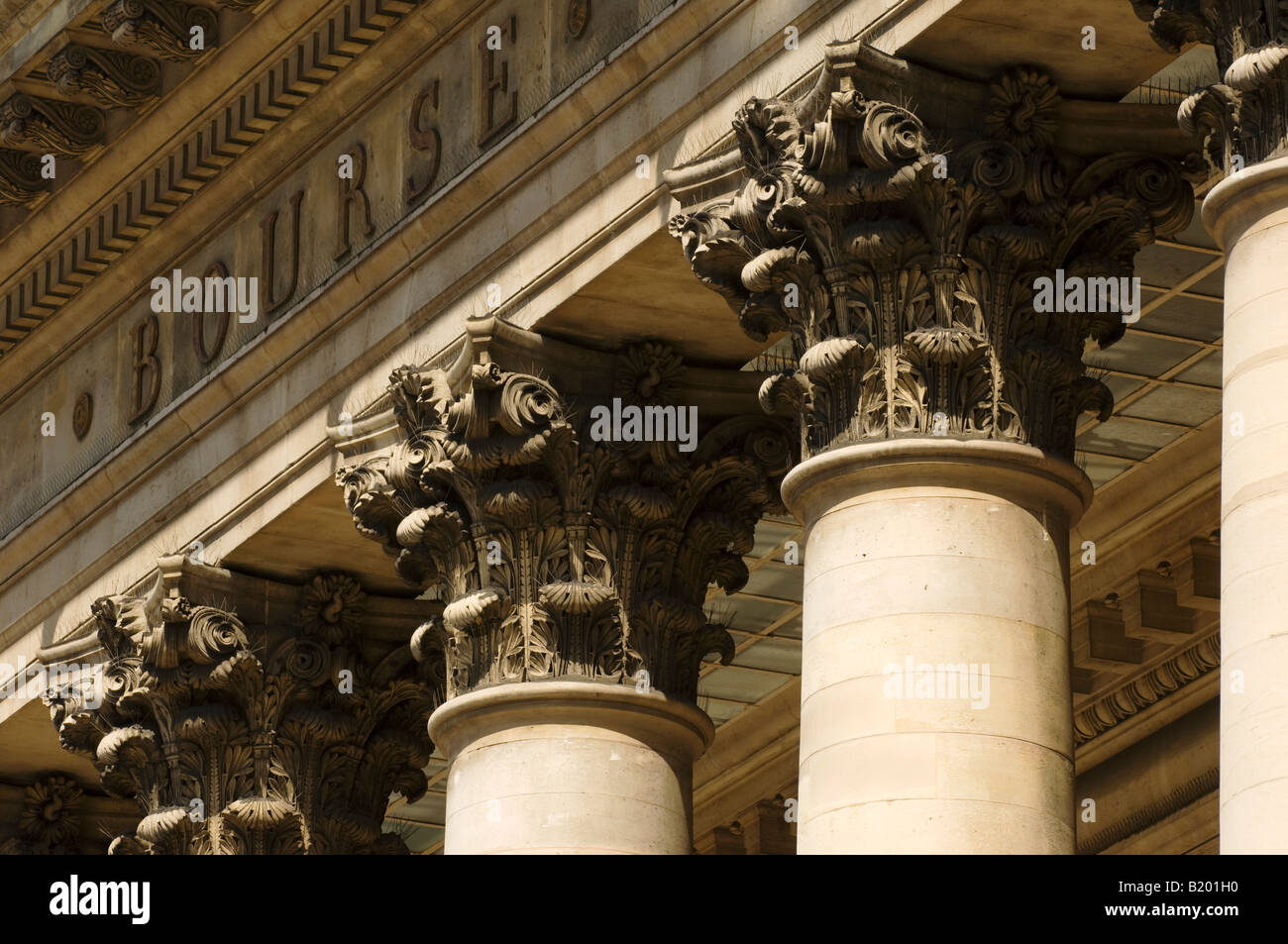 Spalten von der Börse in Paris, Frankreich. Stockfoto