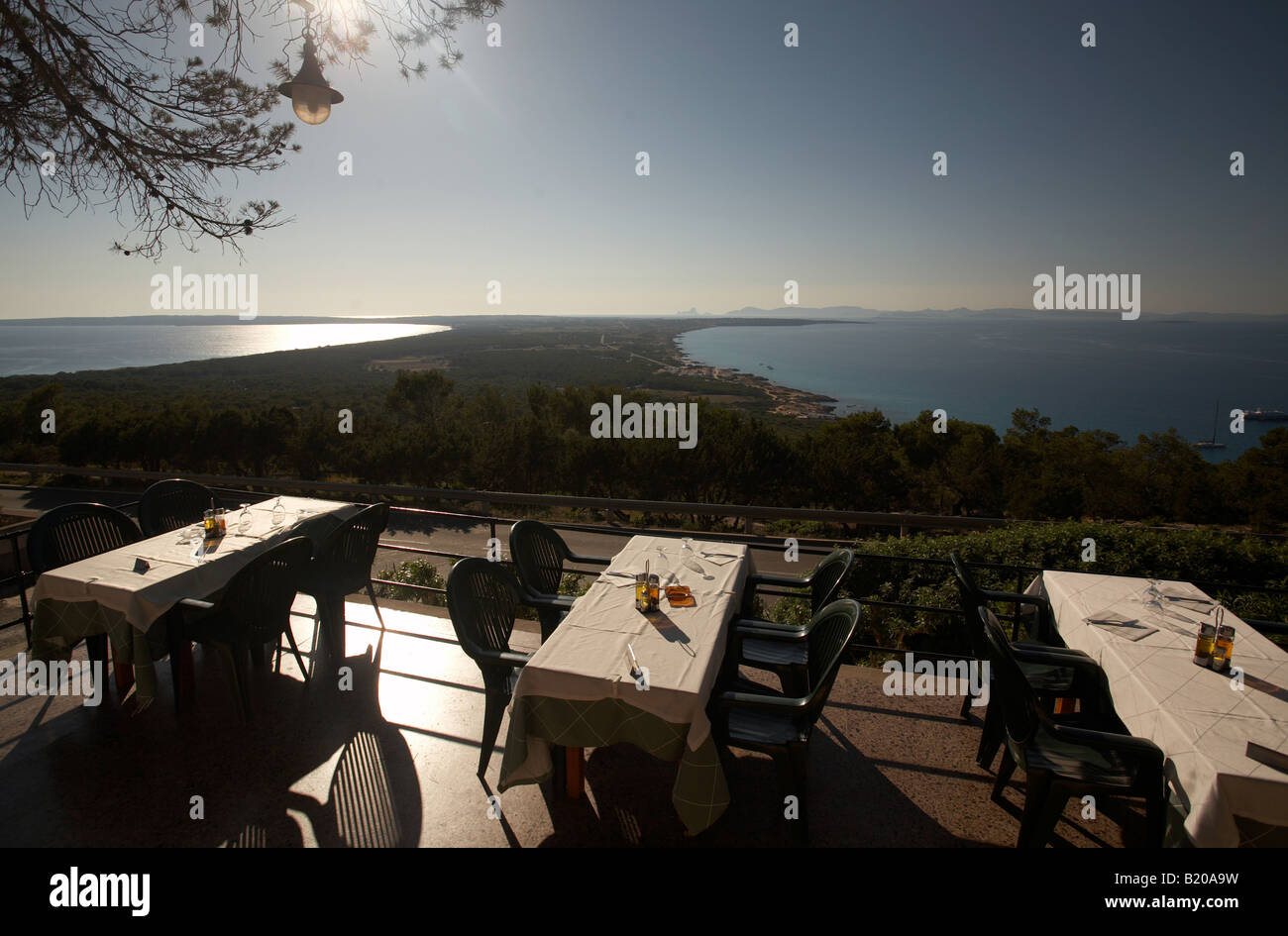 Blick vom Restaurant in La Mola in Formentera Balaeric Inseln Spanien Europa Mittelmeer Stockfoto