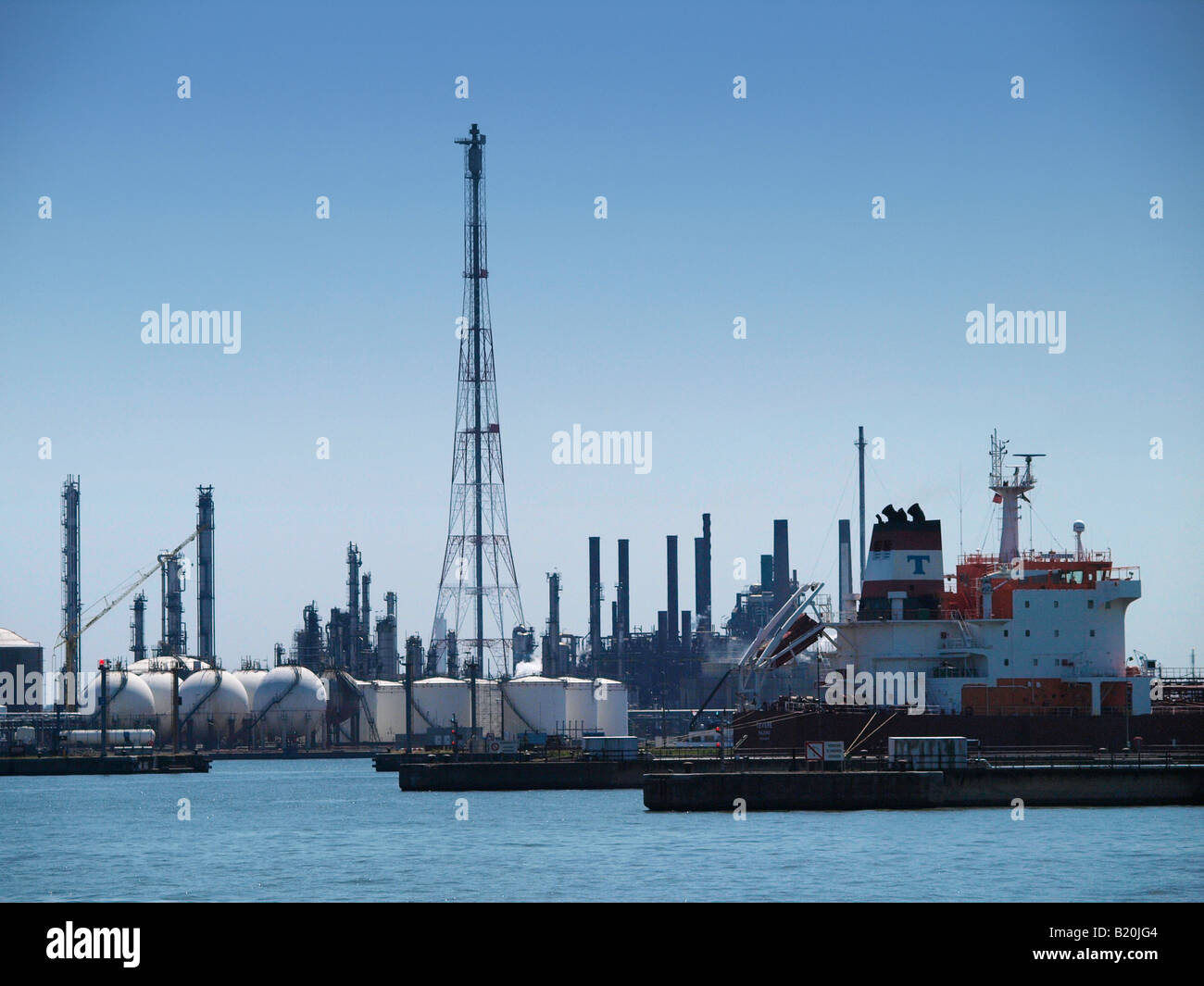 Petrochemischen Anlagen in der Hafenstadt Antwerpen Flandern Belgien Gesamtumsatz des Unternehmens Stockfoto