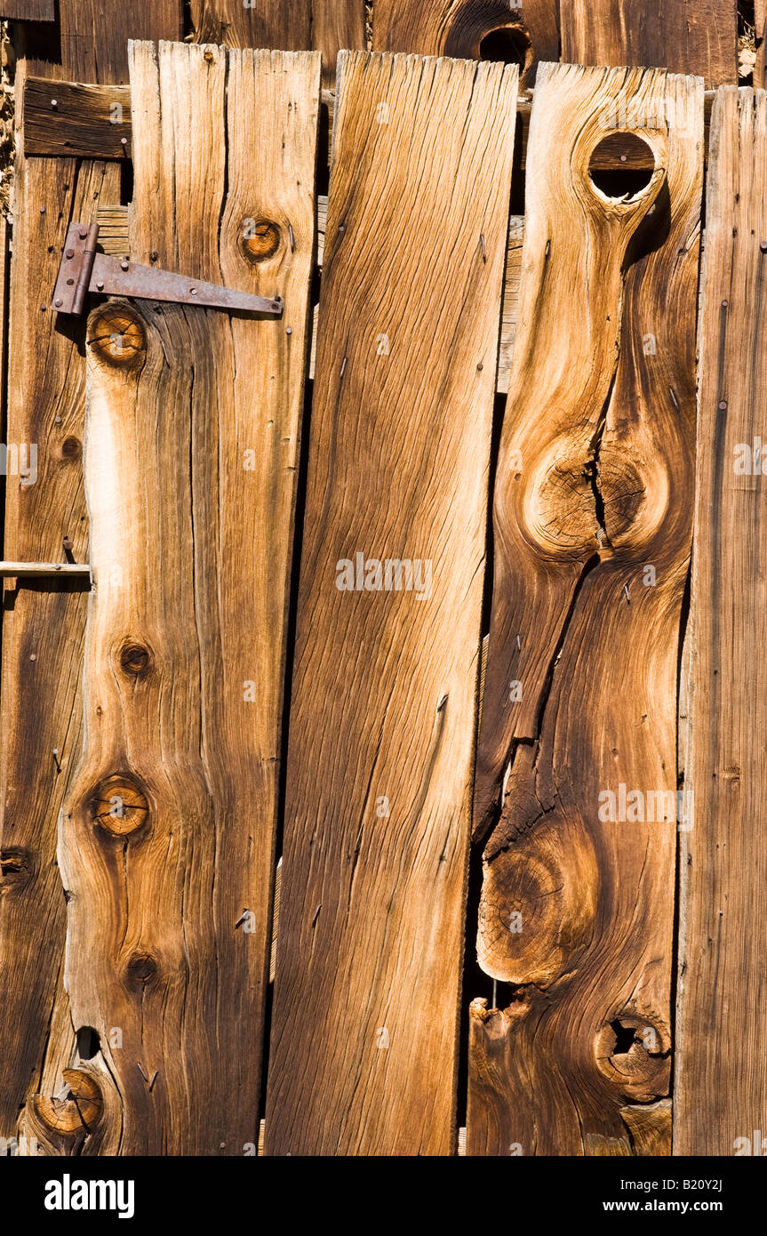 Holztür an der verlassenen Gold Mining Town Bodie State Historic Park California Stockfoto