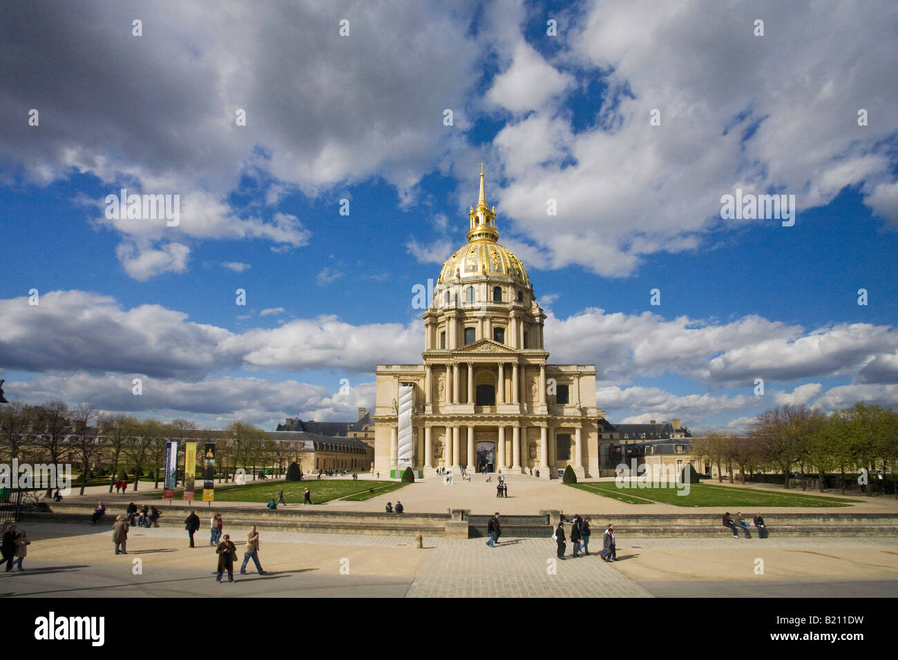 Les Invalides Frühling außen tagsüber Paris Frankreich Europa EU Stockfoto