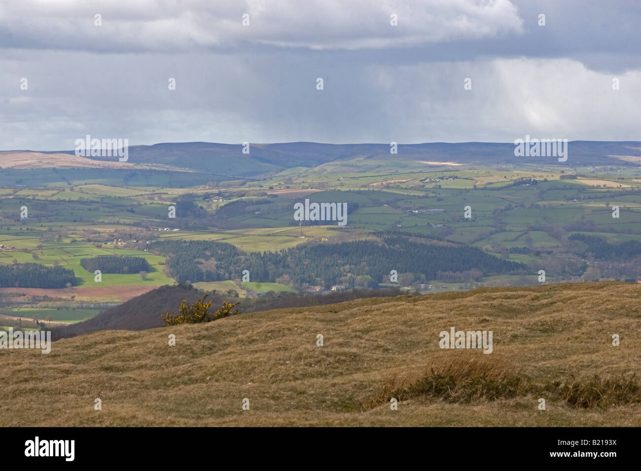 Mit Blick auf Hay on Wye schwarze Berge entnommen Stockfoto